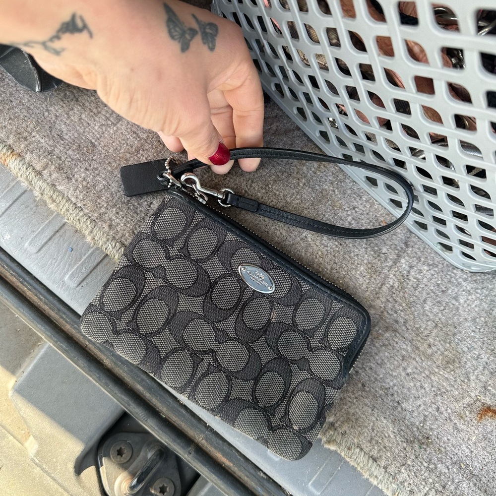 Black and Gray Wristlet